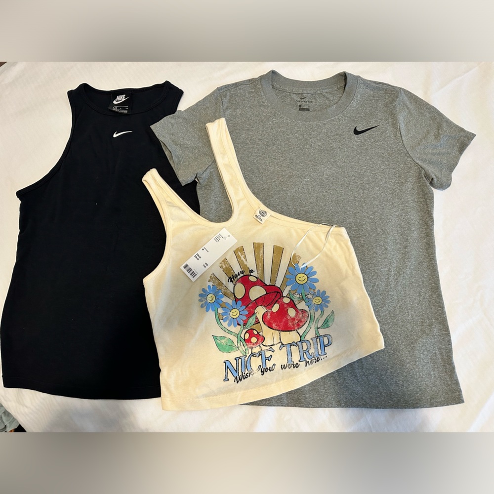 Women's T-shirts, all sizes xs-s